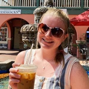 Meet your Posher, Hannah